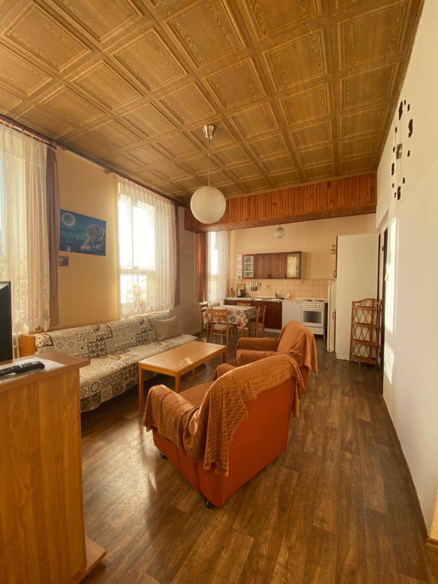 Apartman Na Bohdasine Cerveny Kostelec Ngoại thất bức ảnh