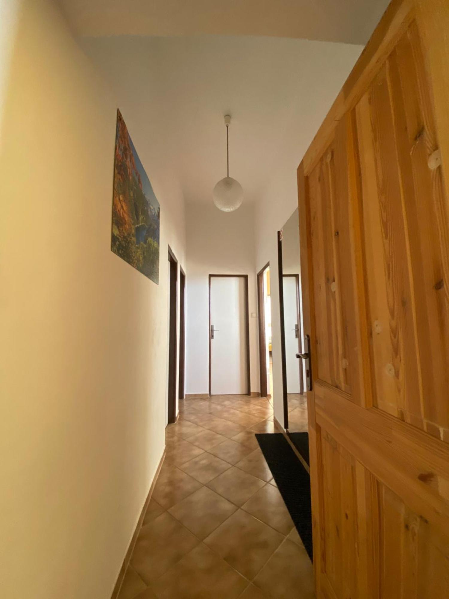 Apartman Na Bohdasine Cerveny Kostelec Ngoại thất bức ảnh